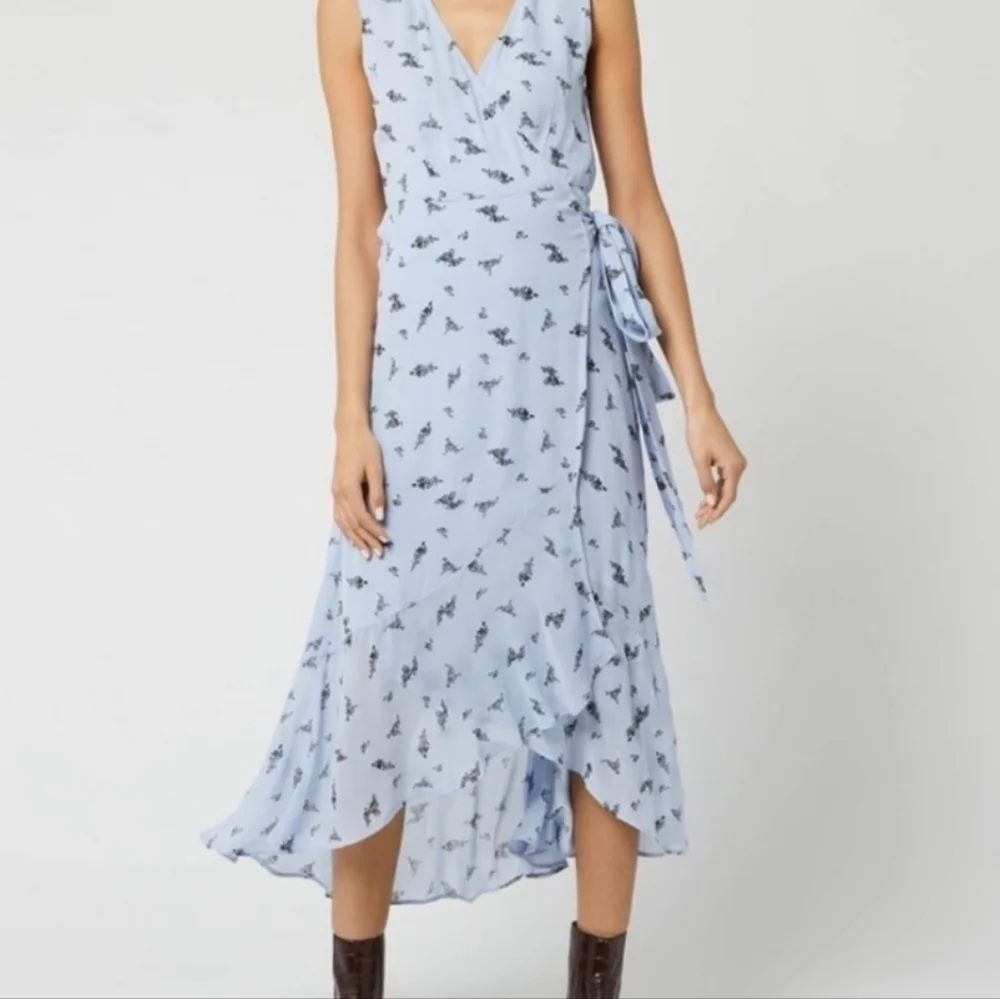 GANNI NWT.....Floral wrap dress - Picture 2 of 7